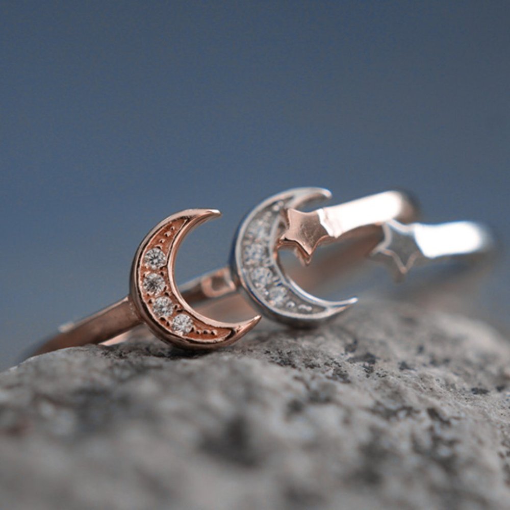 SOLD Gold Vermeil 14 Gold layered over 925 Sterling Silver Crescent Moon Ring - Picture 3 of 9